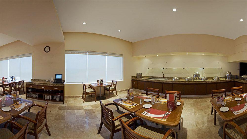 Fiesta Inn Coatzacoalcos Ngoại thất bức ảnh