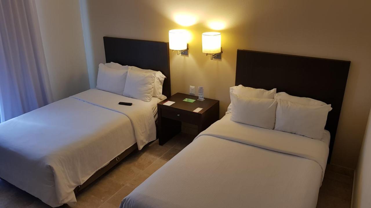 Fiesta Inn Coatzacoalcos Ngoại thất bức ảnh