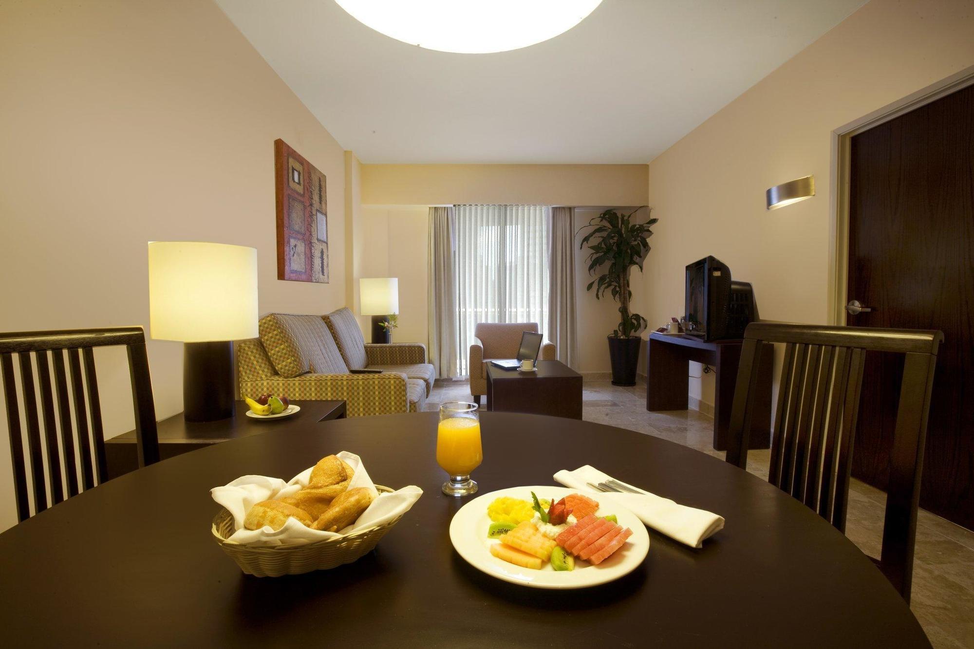 Fiesta Inn Coatzacoalcos Ngoại thất bức ảnh