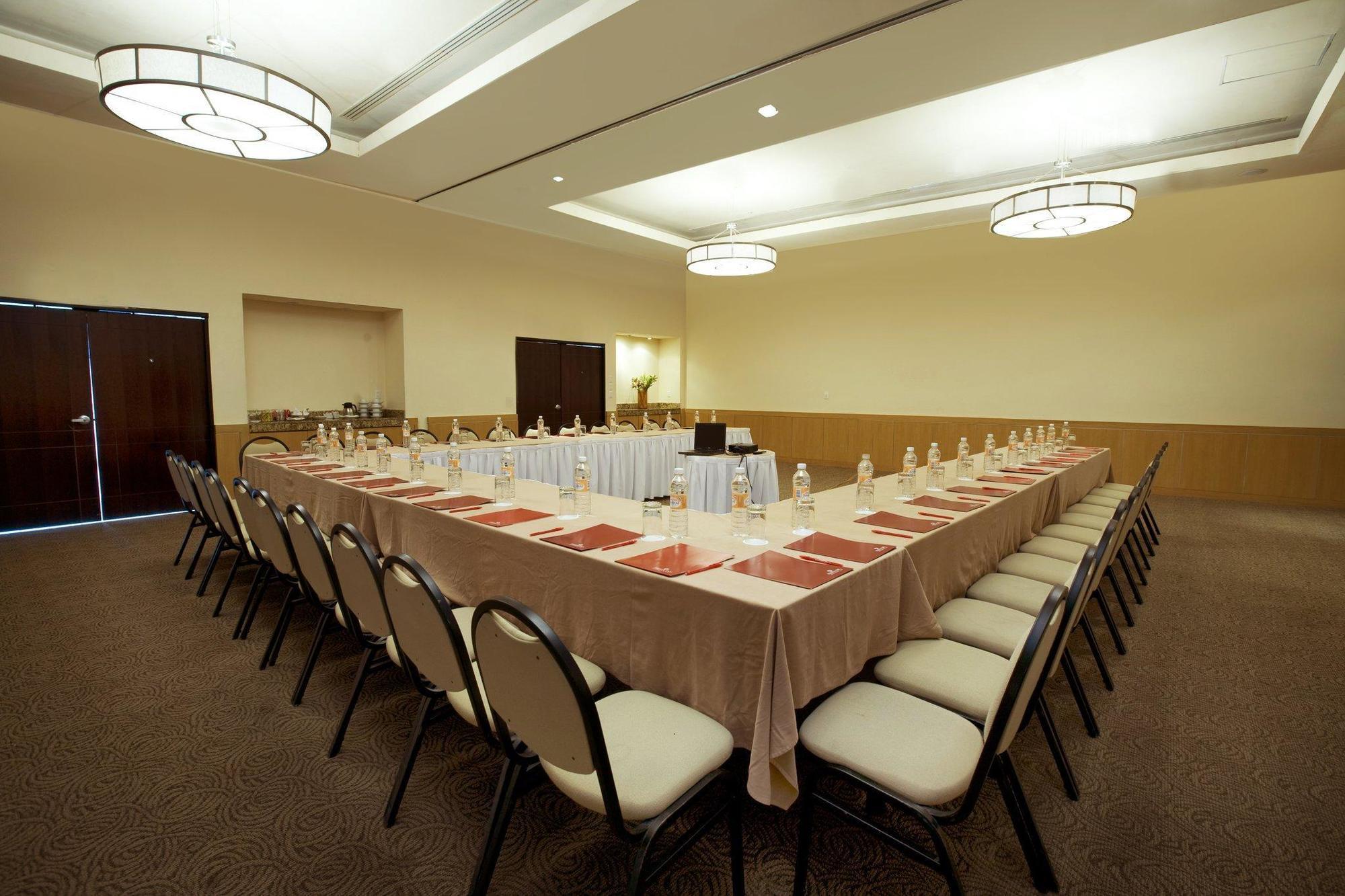 Fiesta Inn Coatzacoalcos Ngoại thất bức ảnh