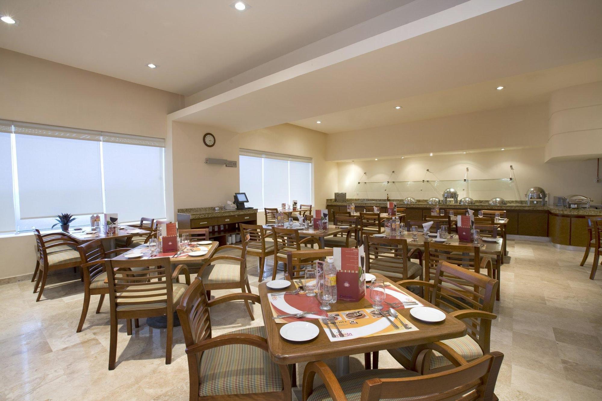 Fiesta Inn Coatzacoalcos Ngoại thất bức ảnh